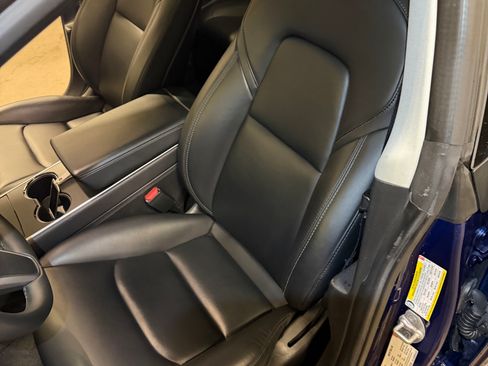 Used 2018 Tesla Model 3 Long Range image 19