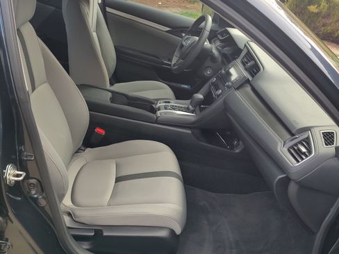 Used 2019 Honda Civic LX image 5