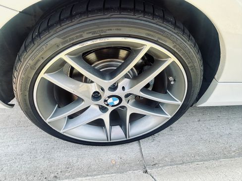 Used 2013 BMW 128i Convertible w/ Premium Pkg image 4