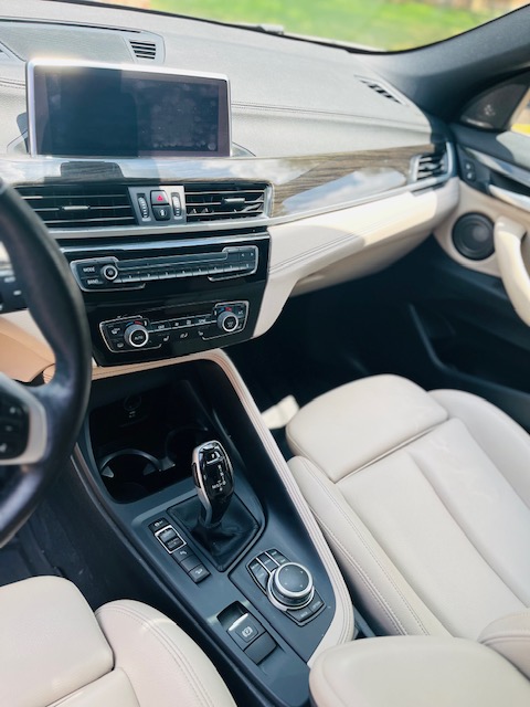 Used 2021 BMW X2 xDrive28i w/ Premium Package AWD/4WD image 9