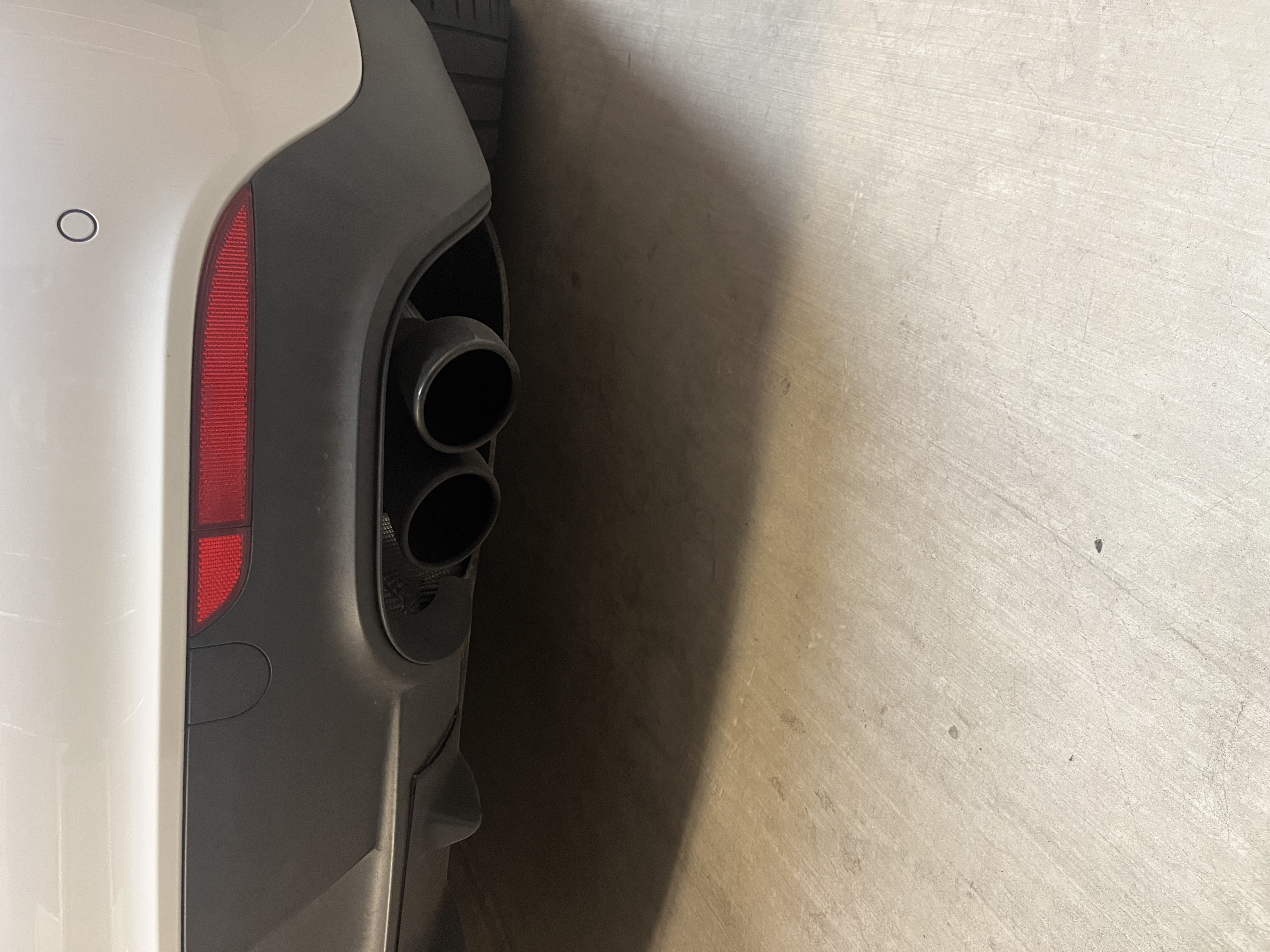 Used 2015 Porsche Panamera image 11