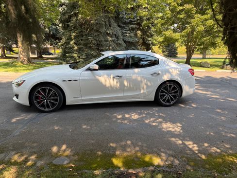 Used 2019 Maserati Ghibli S GranLusso AWD/4WD image 1