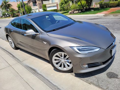 Used 2016 Tesla Model S 75 image 8