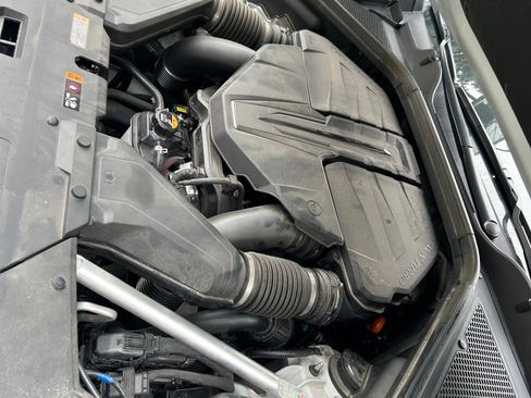 Used 2025 Genesis GV80 3.5T AWD/4WD image 13