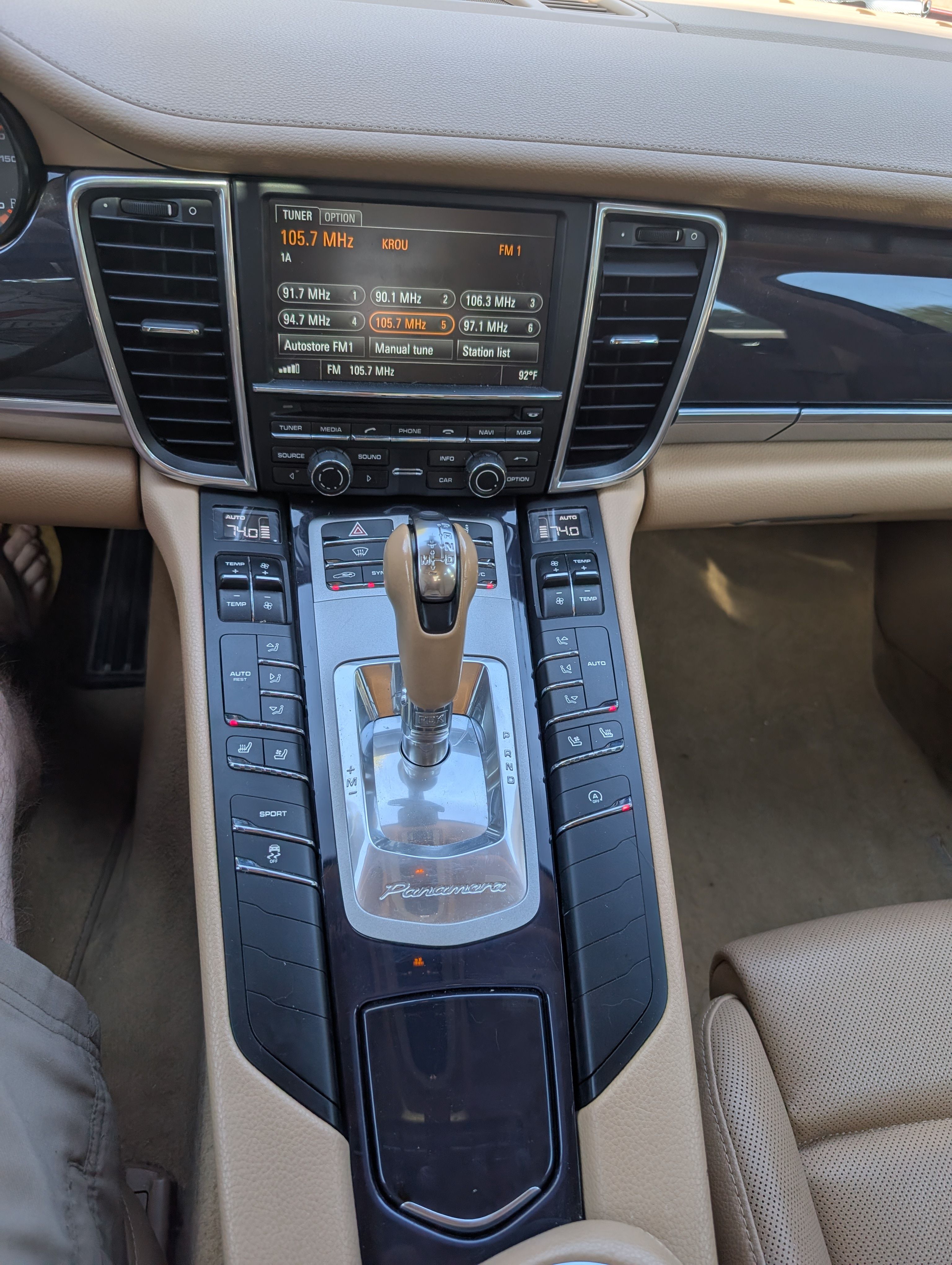 Used 2014 Porsche Panamera 4 AWD/4WD image 11
