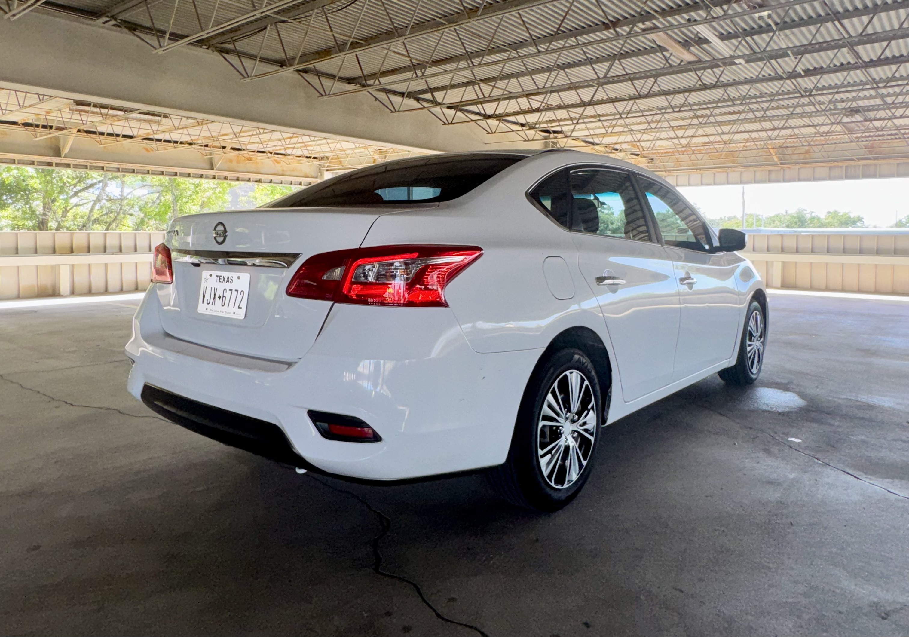 Used 2019 Nissan Sentra S FWD image 6