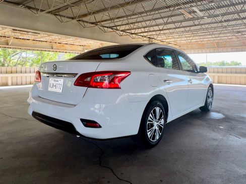 Used 2019 Nissan Sentra S FWD image 6