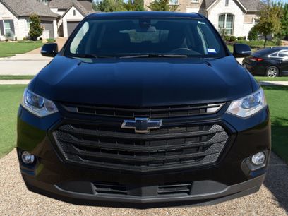 Used 2020 Chevrolet Traverse LT w/ LPO, Blackout Package