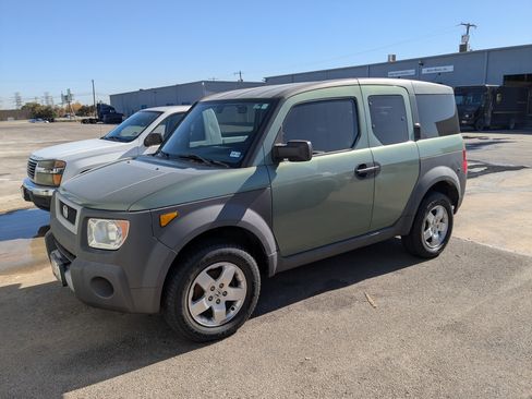 Used 2003 Honda Element EX image 2