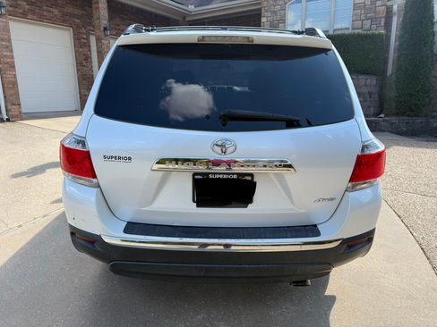 Used 2013 Toyota Highlander Limited image 4