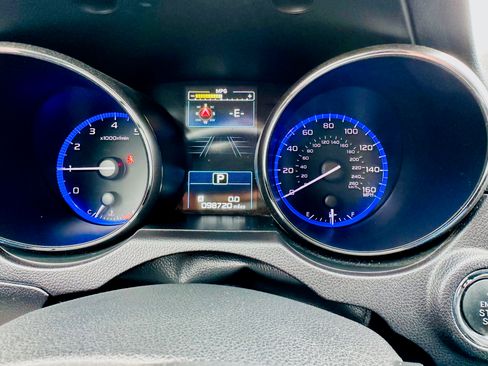 Used 2016 Subaru Outback 3.6R Limited image 12