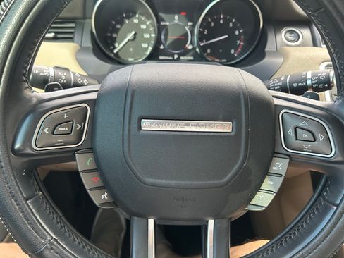 Used 2018 Land Rover Range Rover Evoque AWD/4WD image 15