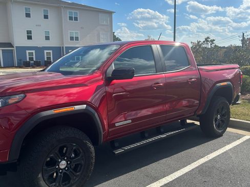 Used 2023 GMC Canyon Elevation w/ Trailering Package image 2