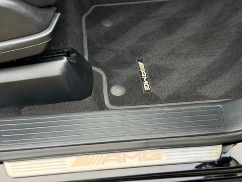 Used 2014 Mercedes-Benz ML 63 AMG 4MATIC image 25