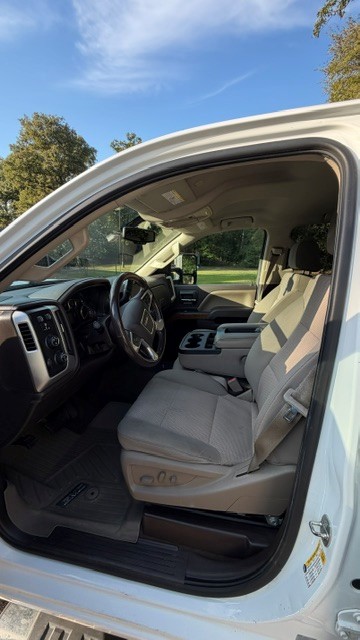 Used 2016 GMC Sierra 2500 SLE w/ SLE Preferred Package AWD/4WD image 9