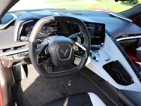 Used 2021 Chevrolet Corvette Stingray Preferred Cpe w/ Z51 Performance Package RWD image 22