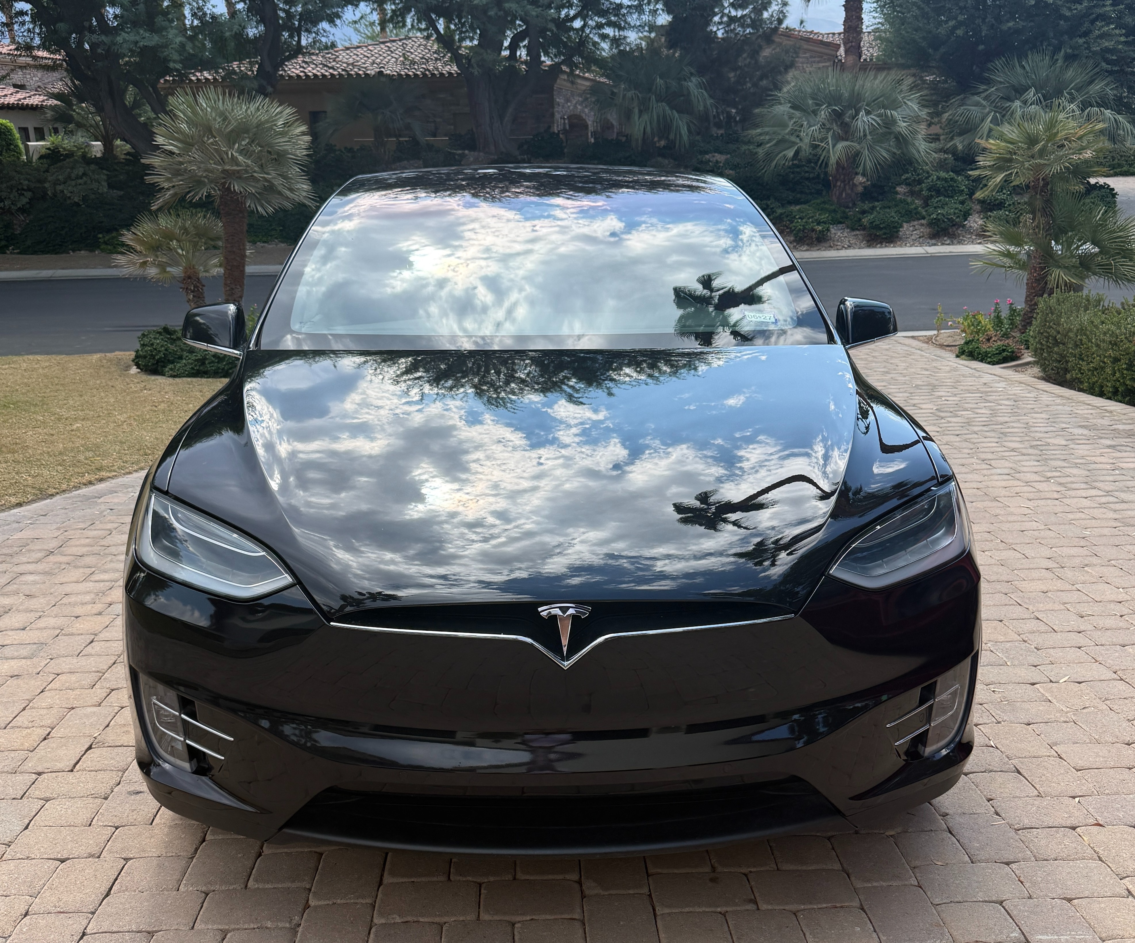Used 2018 Tesla Model X 75D AWD/4WD image 2