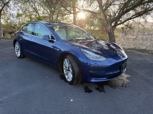 Used 2019 Tesla Model 3 Long Range image 6