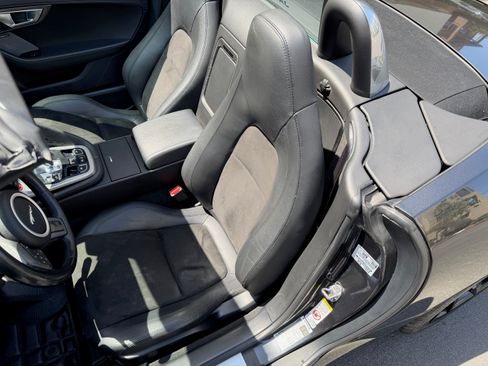 Used 2014 Jaguar F-TYPE Convertible RWD image 17