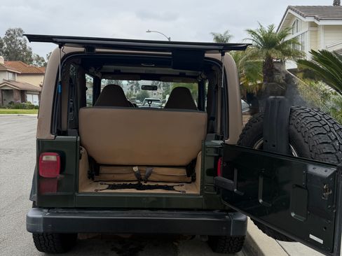 Used 1998 Jeep Wrangler Sahara AWD/4WD image 15