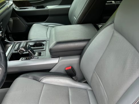 Used 2022 Ford F150 Lariat image 15