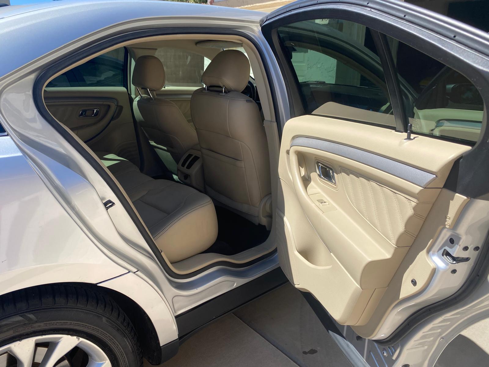 Used 2013 Ford Taurus SEL FWD image 25