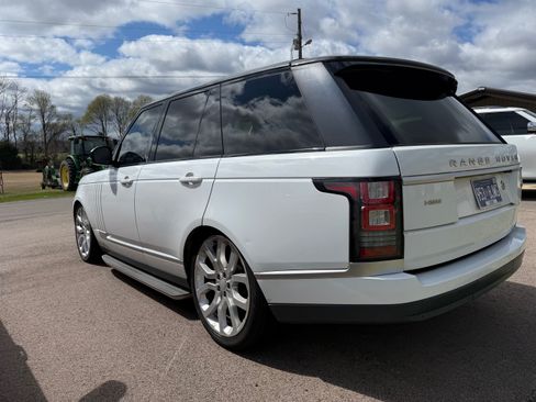 Used 2016 Land Rover Range Rover HSE image 9