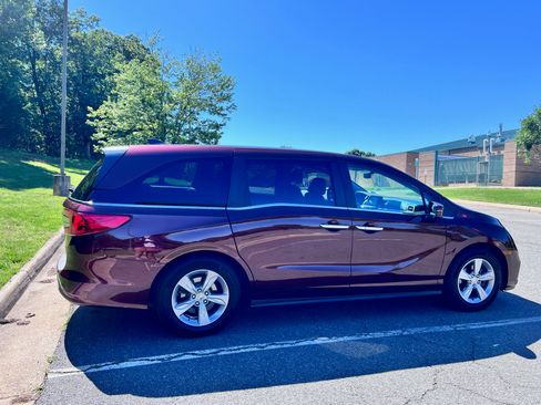 Used 2019 Honda Odyssey EX-L image 2