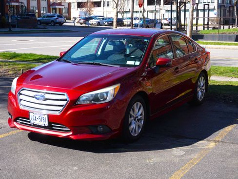 Used 2016 Subaru Legacy 2.5i Premium image 2
