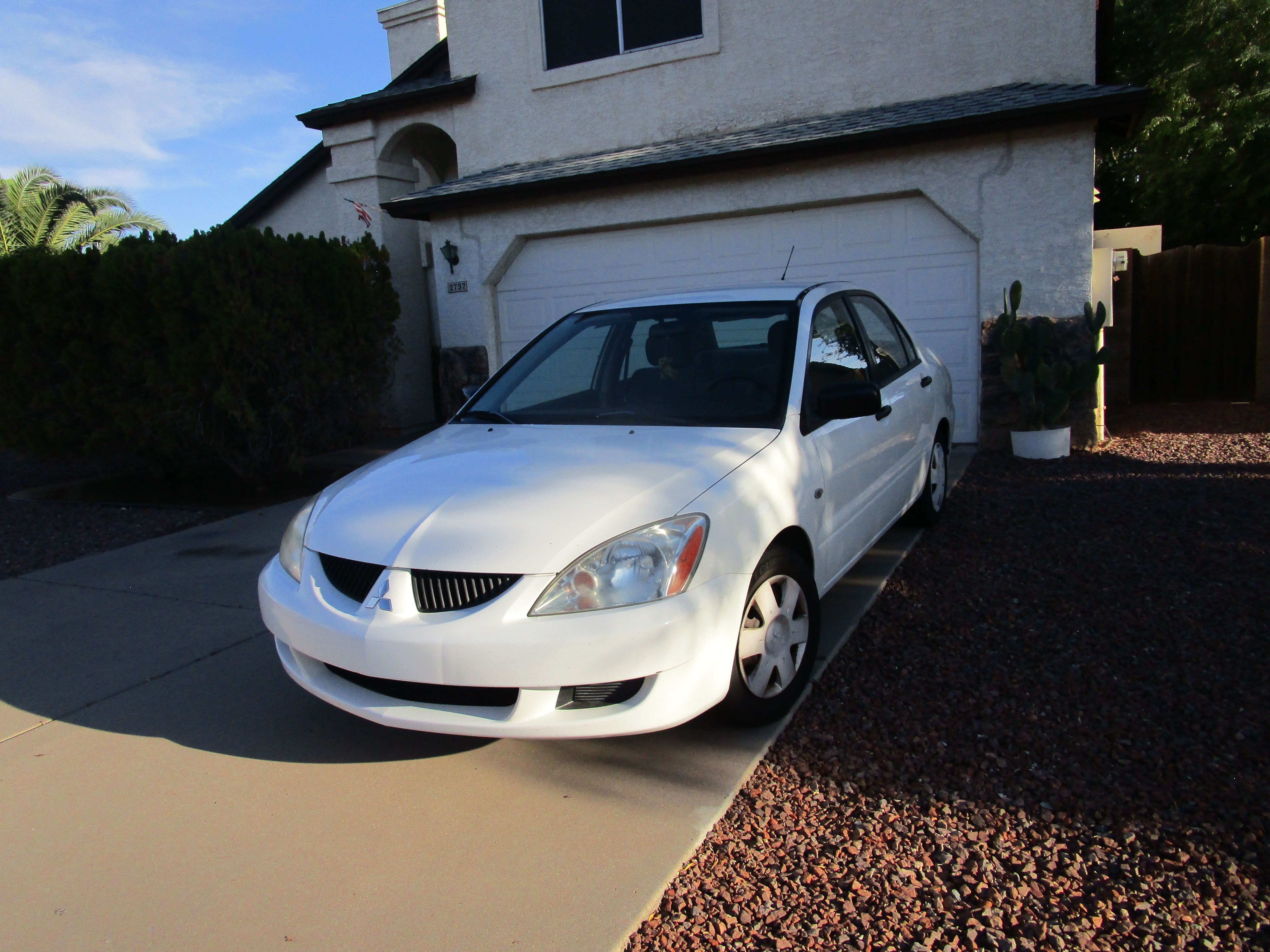 Used 2005 Mitsubishi Lancer ES FWD image 1