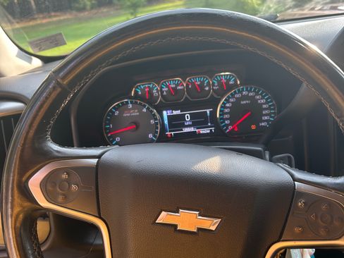 Used 2015 Chevrolet Silverado 2500 LT w/ Z71 Package, Off-Road AWD/4WD image 15