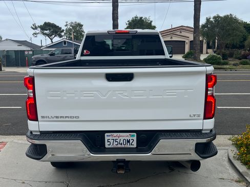 Used 2020 Chevrolet Silverado 3500 LTZ w/ LTZ Plus Package AWD/4WD image 6