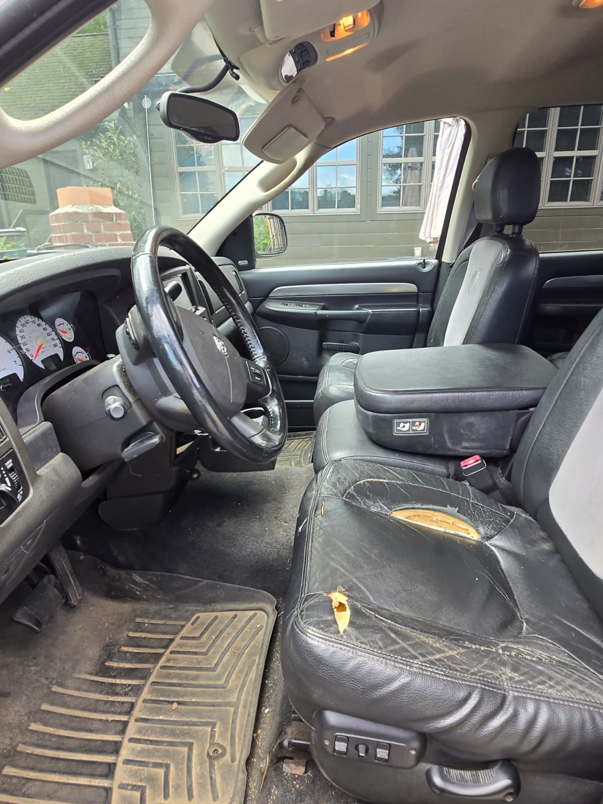 Used 2004 Dodge Ram 1500 Truck SLT w/ Sport Appearance Group AWD/4WD image 12
