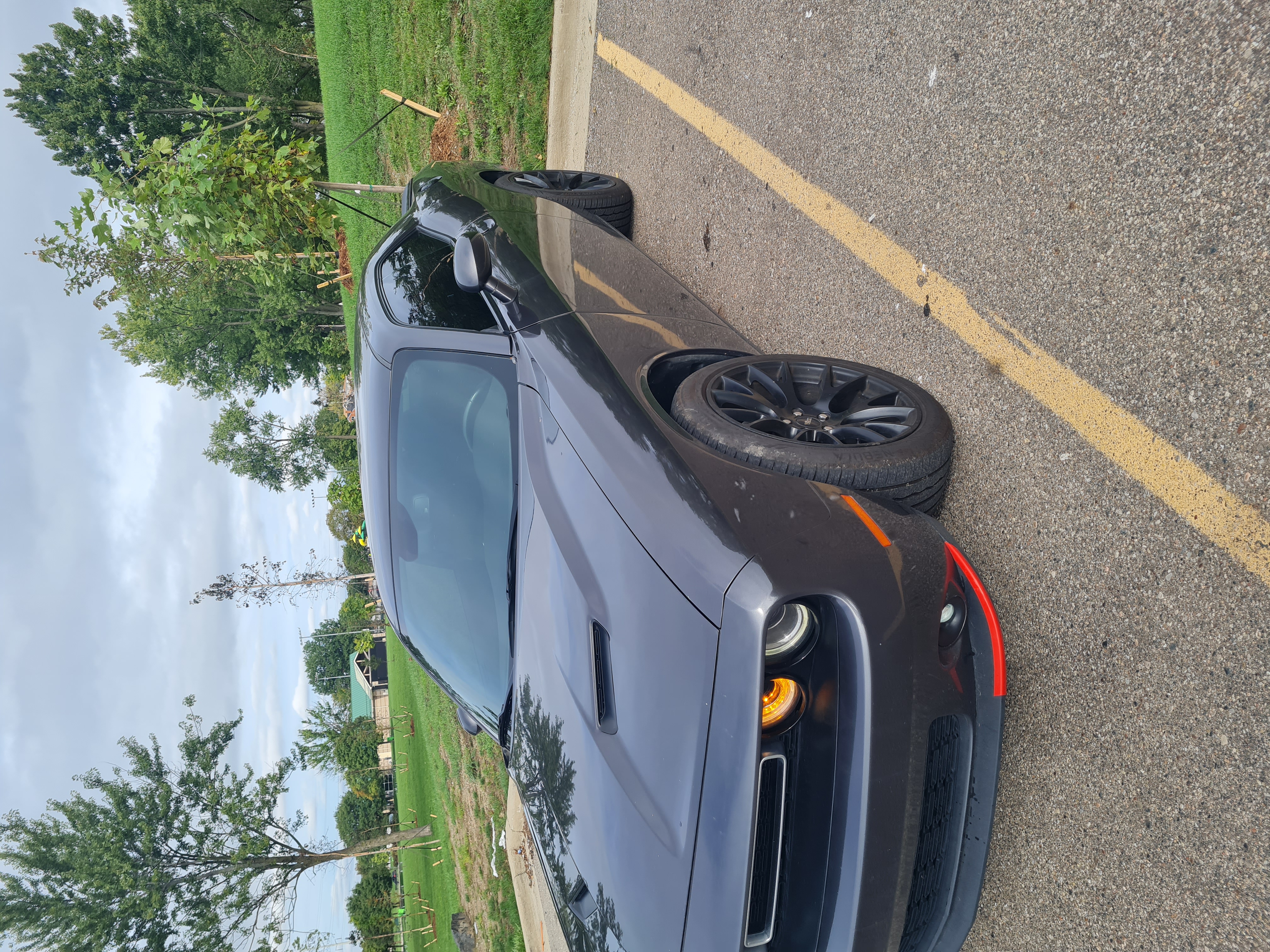 Used 2019 Dodge Challenger SXT RWD image 8