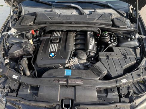 Used 2010 BMW 328i Convertible image 5