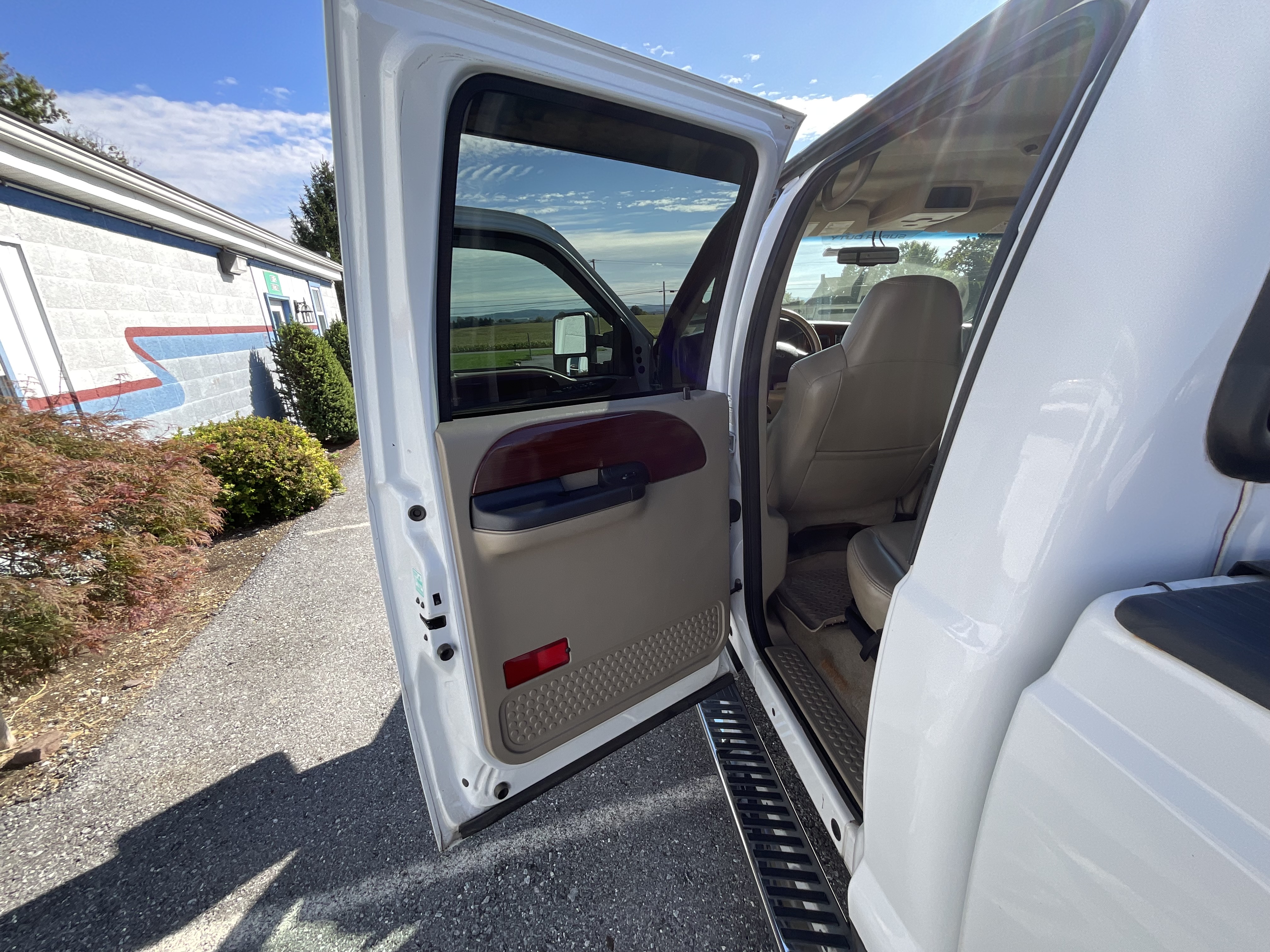 Used 2006 Ford F350 Lariat RWD image 15