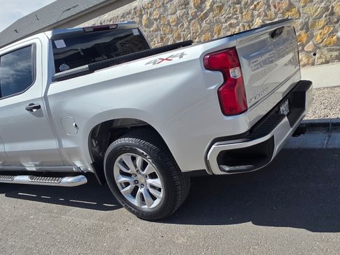 Used 2022 Chevrolet Silverado 1500 Custom image 17