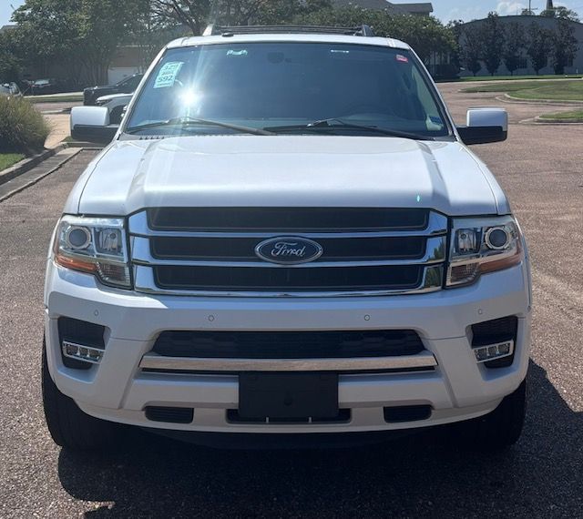 Used 2017 Ford Expedition EL Limited w/ Equipment Group 301A RWD image 6