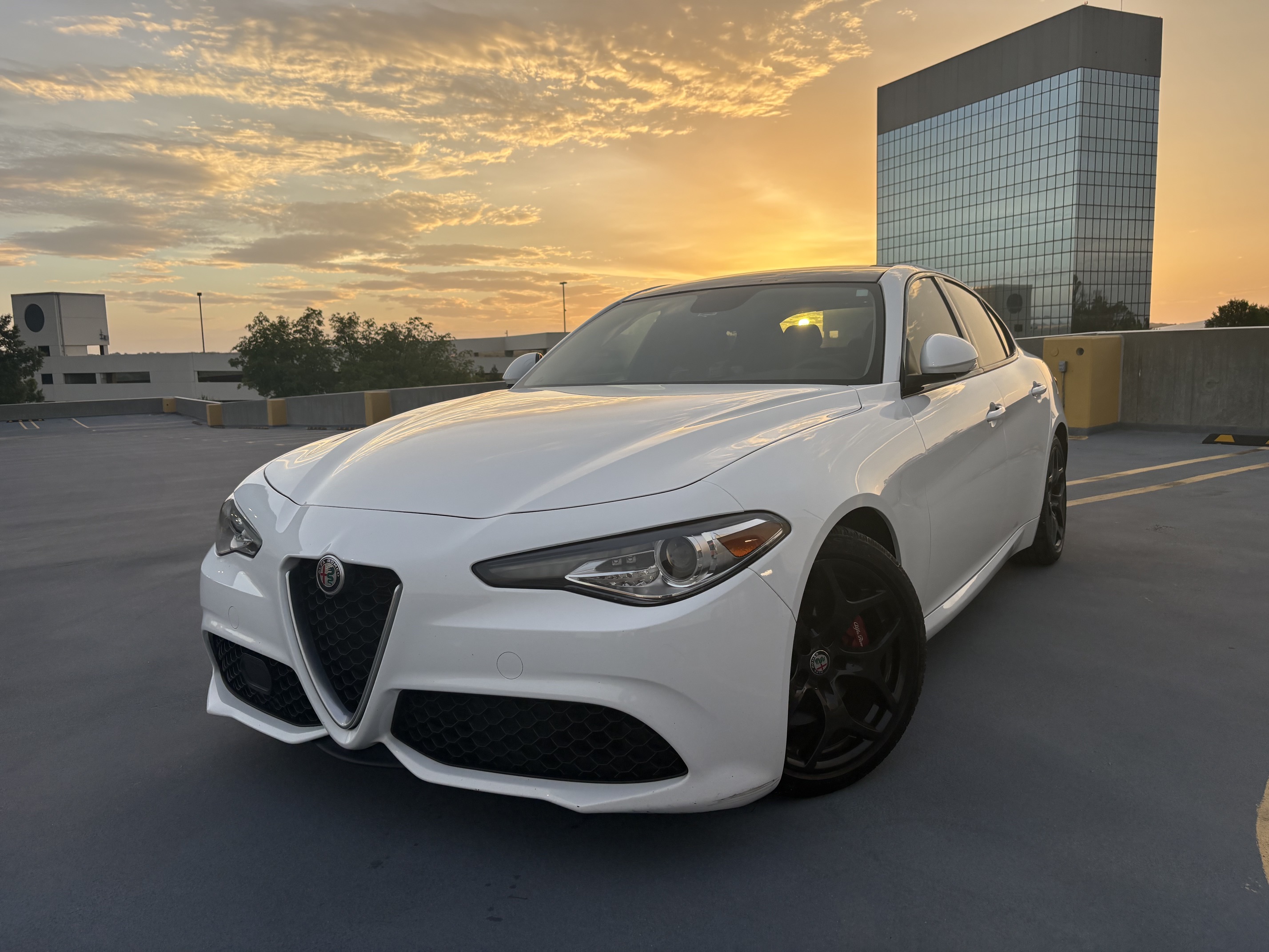 Used 2019 Alfa Romeo Giulia w/ Quick Order Package 22K Sport RWD image 1