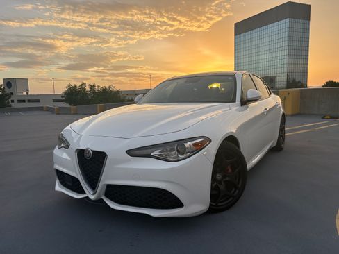 Used 2019 Alfa Romeo Giulia w/ Quick Order Package 22K Sport RWD image 1