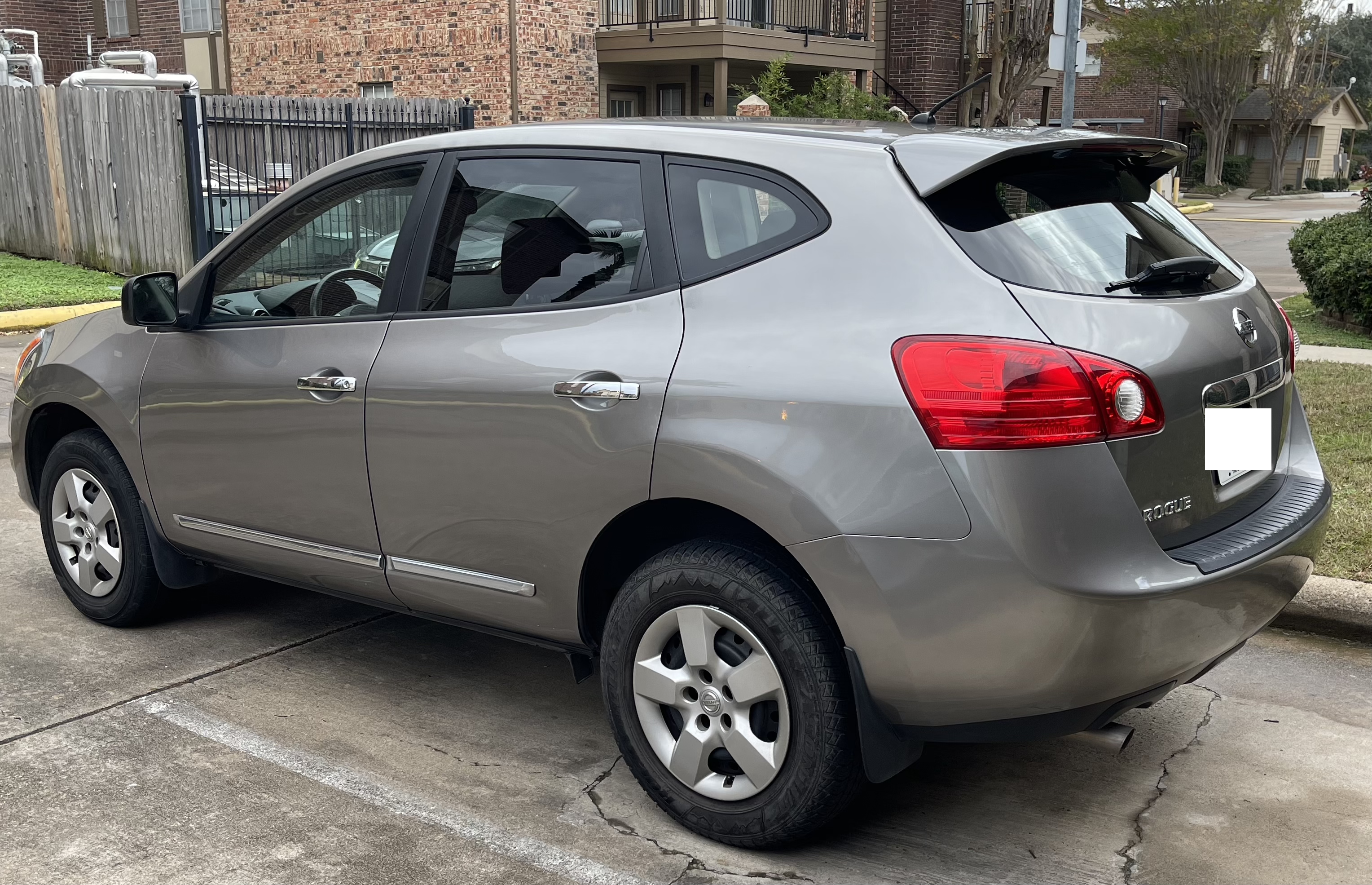 Used 2011 Nissan Rogue S FWD image 13