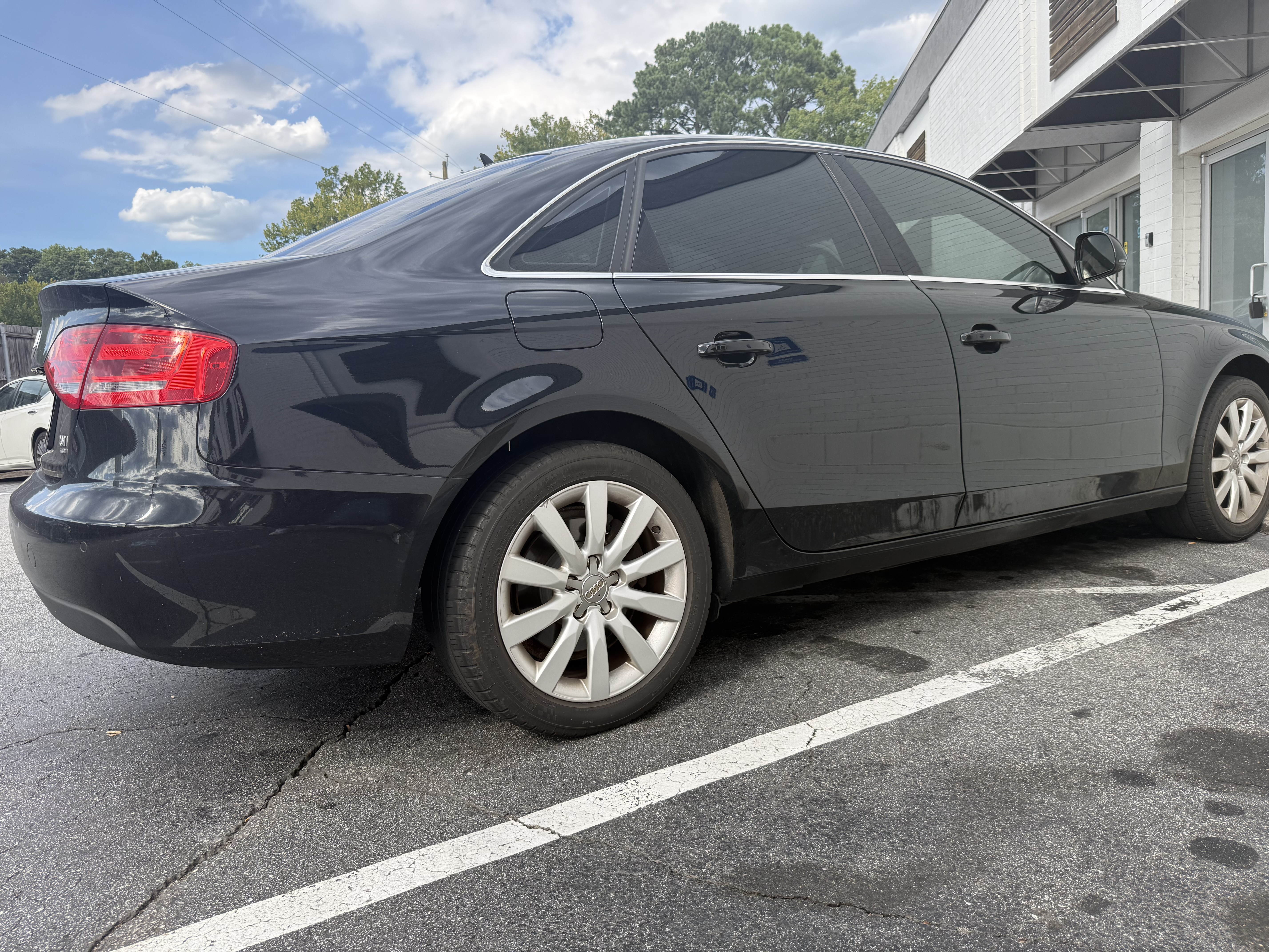 Used 2009 Audi A4 2.0T Premium Plus AWD/4WD image 4