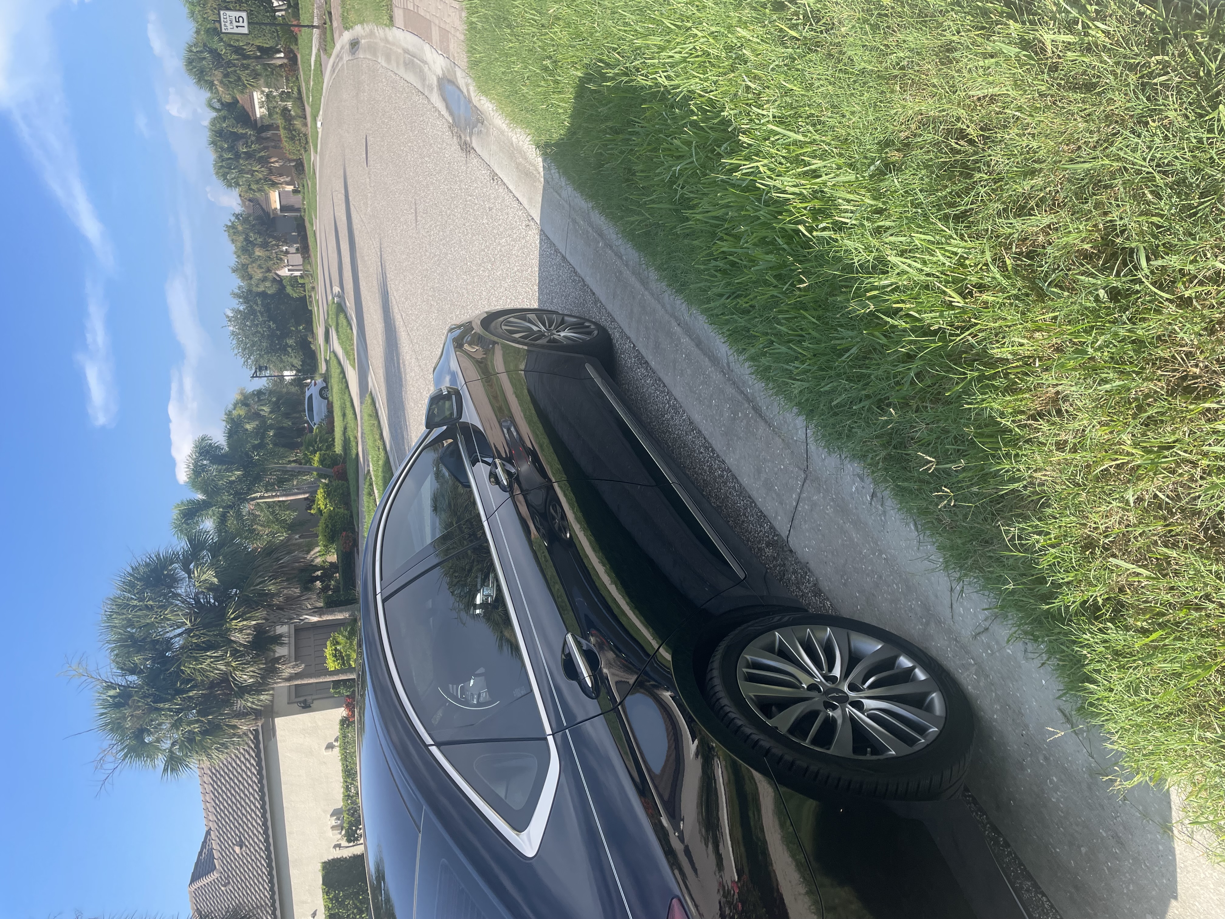 Used 2017 Genesis G80 5.0 Ultimate RWD image 9