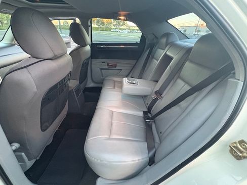Used 2006 Chrysler 300 Touring image 6