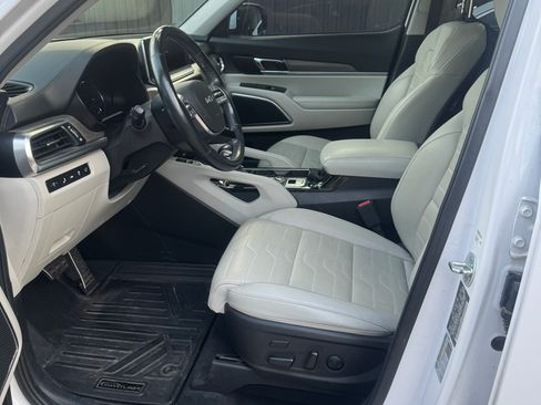 Used 2022 Kia Telluride SX w/ SX Prestige Package image 10