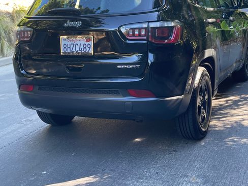 Used 2018 Jeep Compass Sport image 8