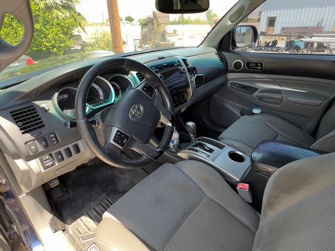 Used 2012 Toyota Tacoma PreRunner w/ TRD Off-Road Pkg image 9