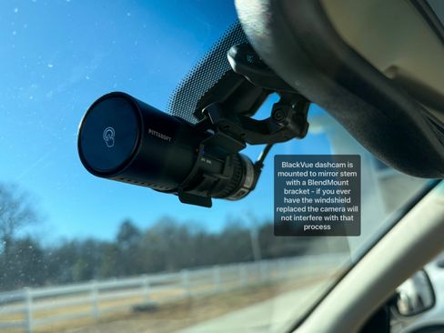 Used 2005 Lincoln Town Car Signature Limited image 15