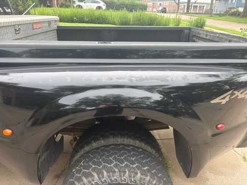 Used 2003 Ford F350 Lariat AWD/4WD image 2