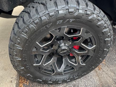 Used 2021 Chevrolet Silverado 1500 RST w/ Convenience Package II image 10